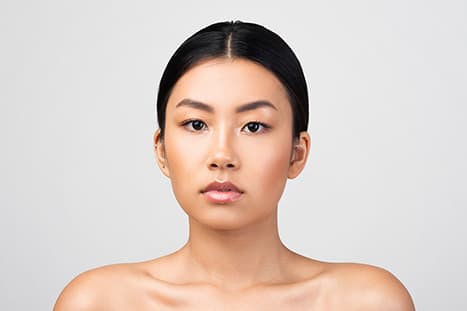 Eyebrows Restoration Women